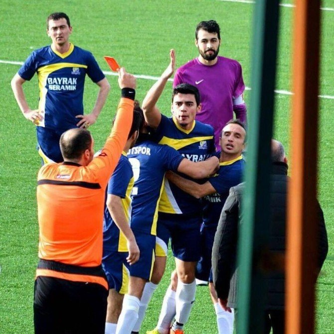Bilecik’te Hakem Hatalarına Tepki Göstermek İçin 13 Takım Eylem Yapacak