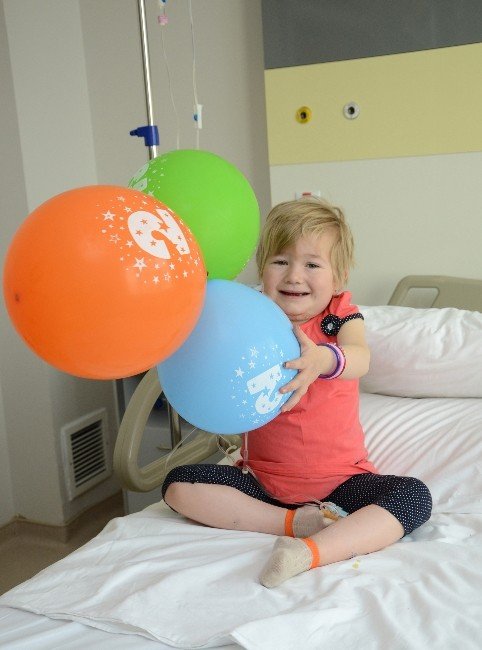 Aynı Kaderi Yaşayan Kardeşler Hayata Tutundu