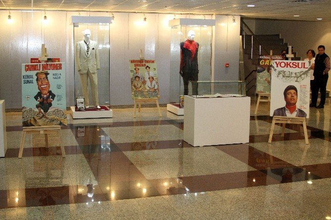 52. Uluslararası Antalya Film Festivali’nde "Kemal Sunal Sergisi" Açıldı