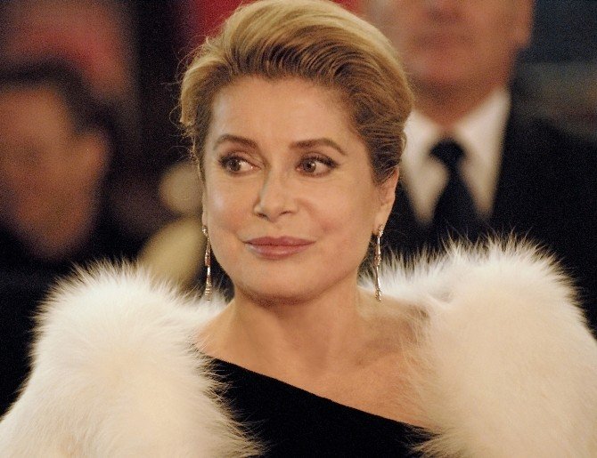 Yaşam Boyu Başarı Ödülü Fransız Aktris Catherıne Deneuve’ün