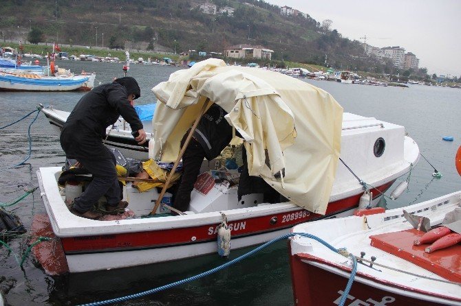 Samsun’da Bir Kişi Kayıkta Ölü Bulundu