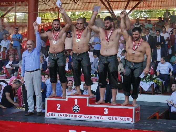 Orhan Okulu Altın Kemeri Taktı