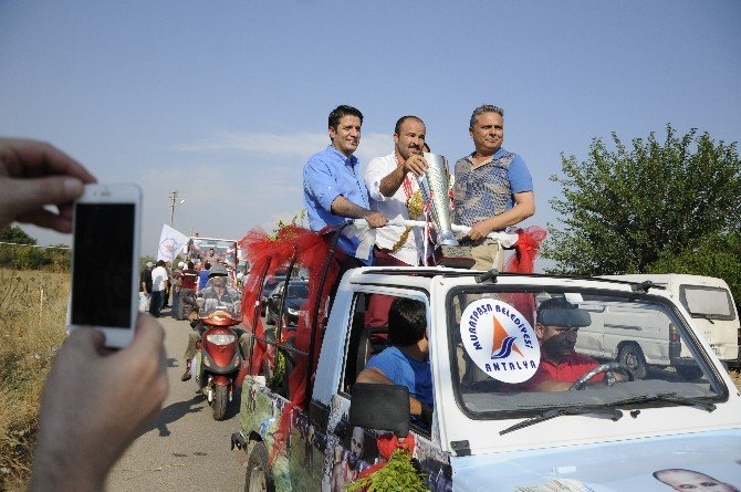 Kırkpınar Şampiyonu Okulu’ya Coşkulu Karşılama