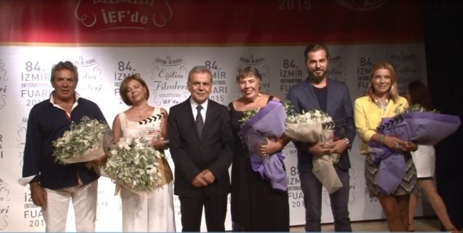 "Sinema Burada" Etkinliği Ünlü Oyuncuların Katılımıyla Başladı