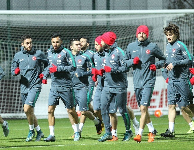 A Milli Takım, Yunanistan Maçı Hazırlıklarını Sürdürdü