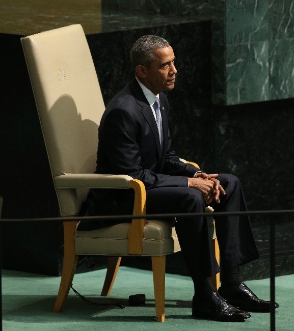 Obama: “Bir Diktatör On Binlerce İnsanı Katlediyor”