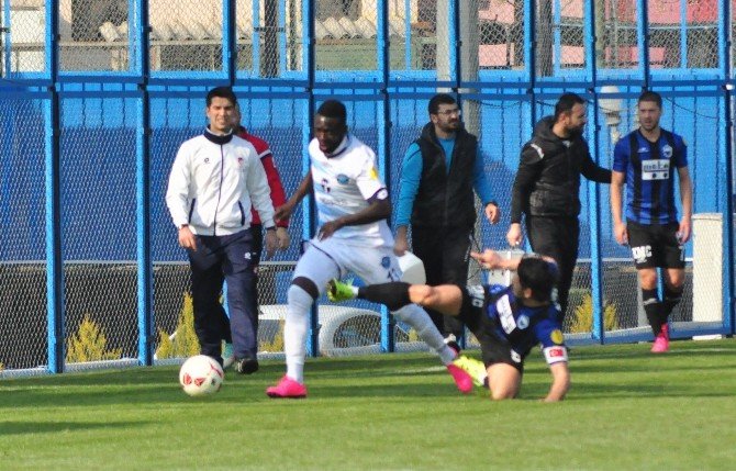 Adana Demirspor - Kayseri Erciyesspor Maçında Kavga Çıktı