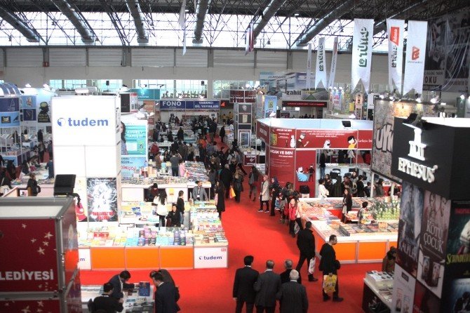 9. Çukurova Kitap Fuarı Yoğun Katılımla Açıldı