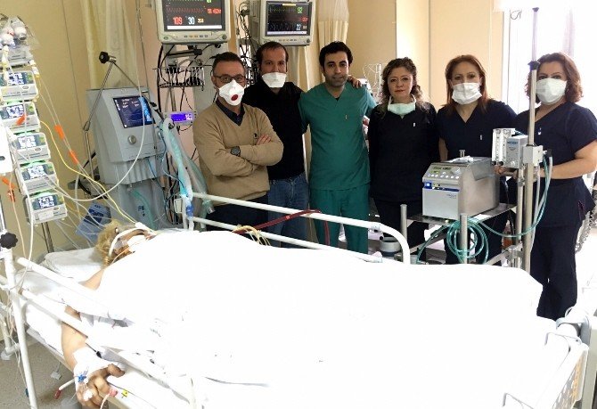 Domuz Gribi Olan Hasta, Yapay Akciğer İle Hayata Döndü