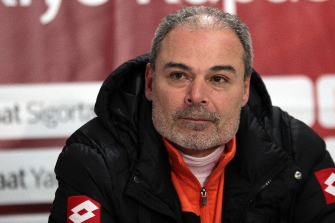 İpekoğlu: "Bu Maçtan Sonra Transfer Düşünmüyorum"
