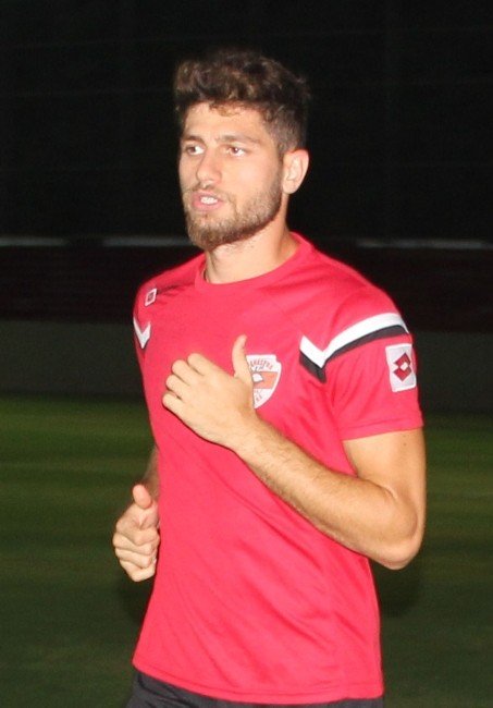 Adanaspor Oyuncusu Özdemir: ‘’Hayatımda İlk Kez Kırmızı Kart Gördüm’’