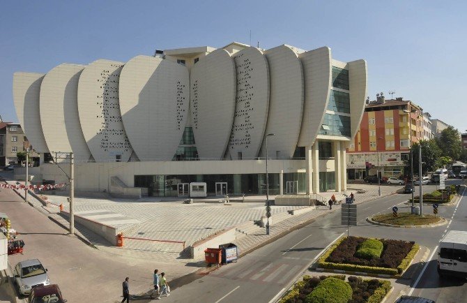 Darıca Adnan Menderes Kültür Merkezi Açılıyor