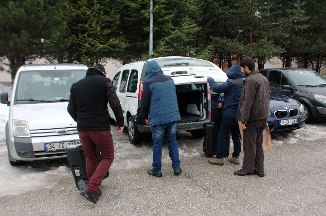 Bolu’da 5 Akademisyen Gözaltına Alındı