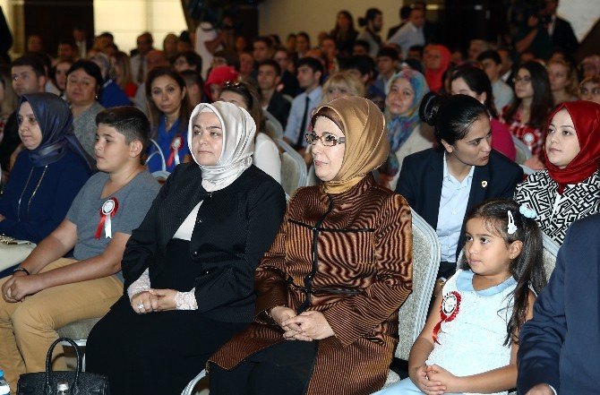 Emine Erdoğan’dan Şehit Çocuklarına Bayram Hediyesi