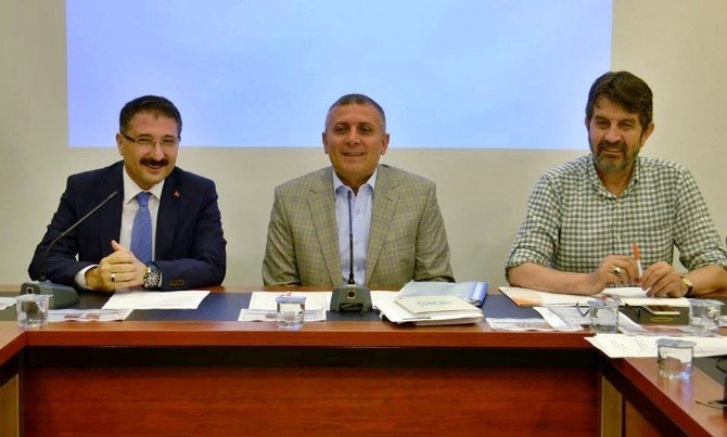 Bekiroğlu’ndan Ak Parti Konya İl Başkanlığına Ziyaret