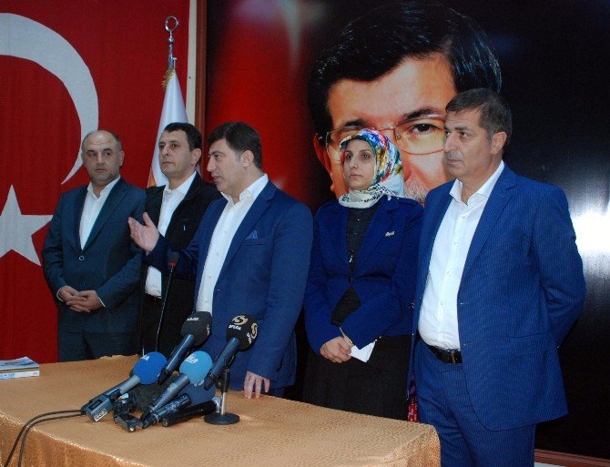 Davutoğlu, Diyarbakır’da Patlamanın Olduğu Yerde Miting Yapacak