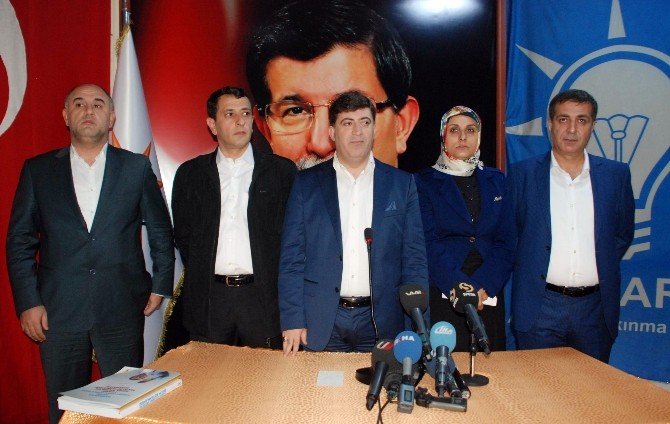 Davutoğlu, Diyarbakır’da Patlamanın Olduğu Yerde Miting Yapacak