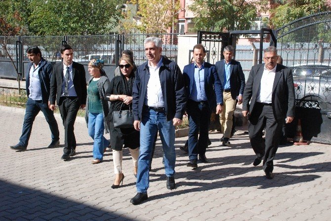 Ak Parti Diyarbakır Milletvekili Adayı Ensarioğlu Oyunu Kullandı