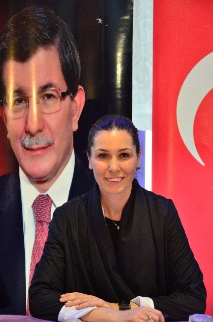 Ak Parti Genel Başkan Yardımcısı Çiğdem Karaaslan:
