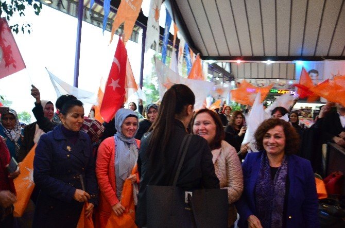 Ak Parti Genel Başkan Yardımcısı Çiğdem Karaaslan: