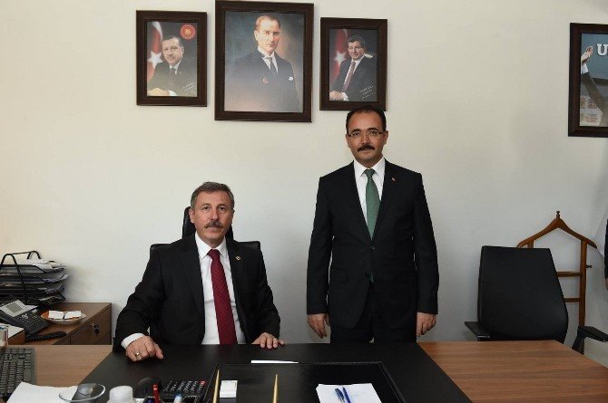 Ak Parti Genel Başkan Yardımcısı Özdağ Uşak’ta
