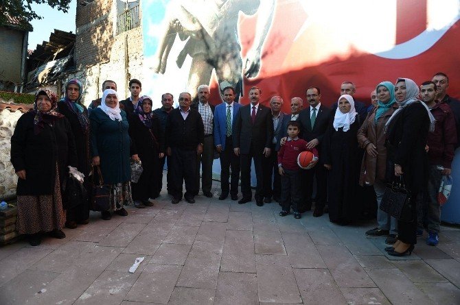 Ak Parti Genel Başkan Yardımcısı Özdağ Uşak’ta