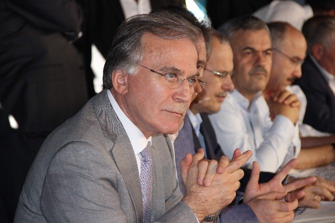 Ak Parti Genel Başkan Yardımcısı Mehmet Ali Şahin: