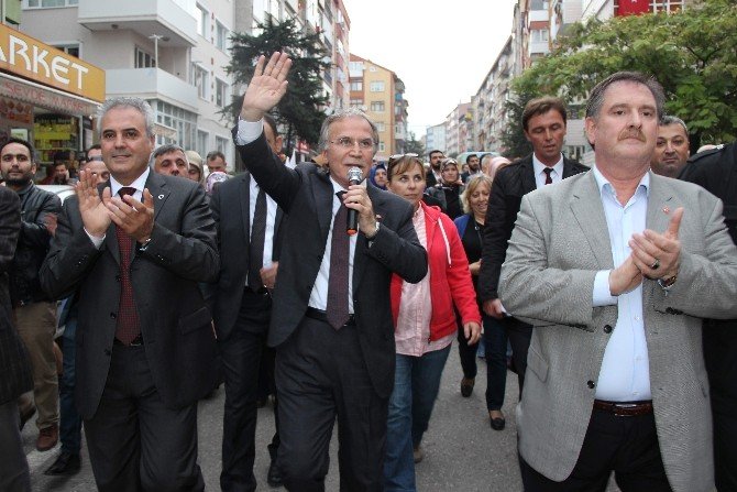 Ak Partili Şahin Mahalle Yürüyüşlerinde