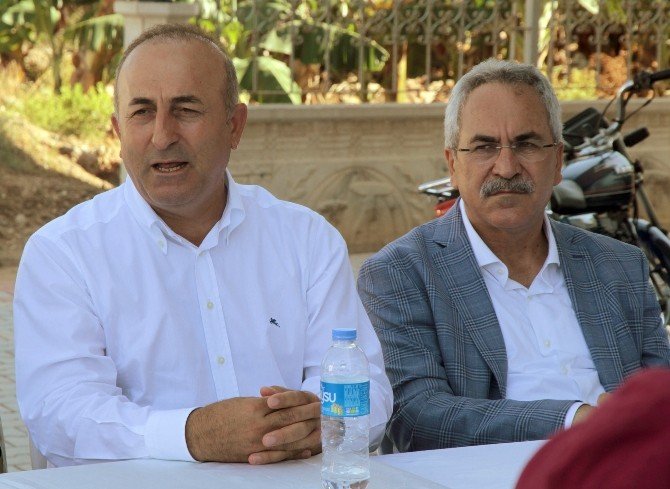 Çavuşoğlu, Bayram Ziyaretlerini Sürdürüyor