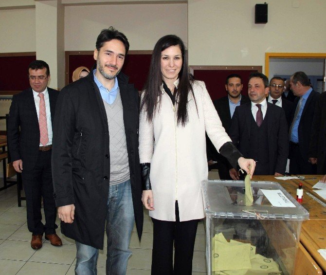 Ak Parti Genel Başkan Yardımcısı Karaaslan Oyunu Kullandı