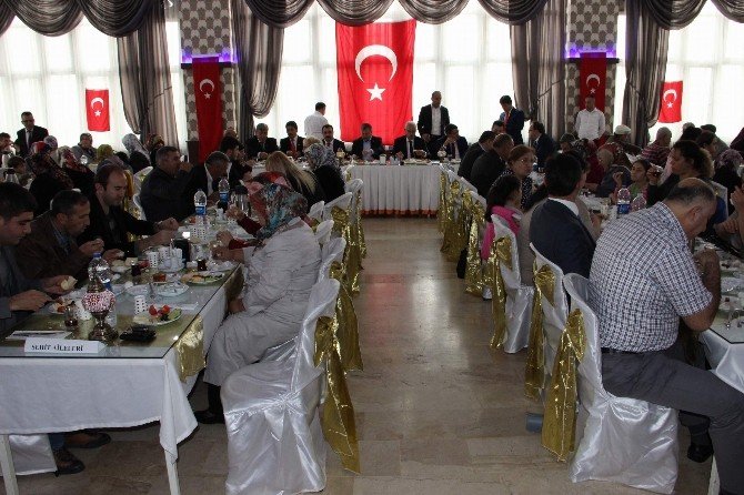 Ak Parti Genel Başkan Yardımcısı Özdağ: "Sivil Terör Mağdurlarıyla İlgili De 18 Ay Önce Çıkarttık"