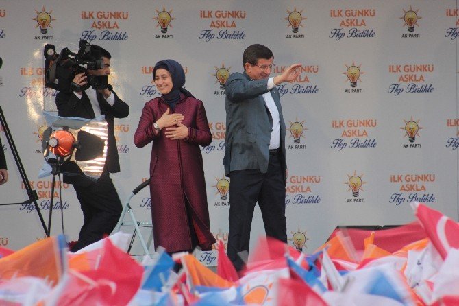 Başbakan Davutoğlu Erzurum Mitinginde Konuştu