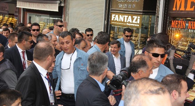 Başbakan Ahmet Davutoğlu: "Bugün Ayın Altısı, Erzurum’dan Altıda Altı İstiyorum"