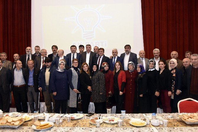 Ak Parti Gümüşhane Milletvekilleri Teşkilatla Buluştu