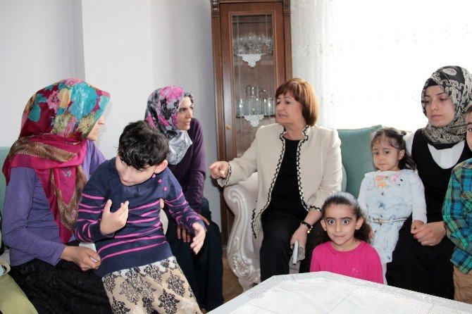Ak Parti Milletvekili Adayı Satır: “Demokratikleşme İçin, İstikrarın Yeniden Gelmesi Lazım”