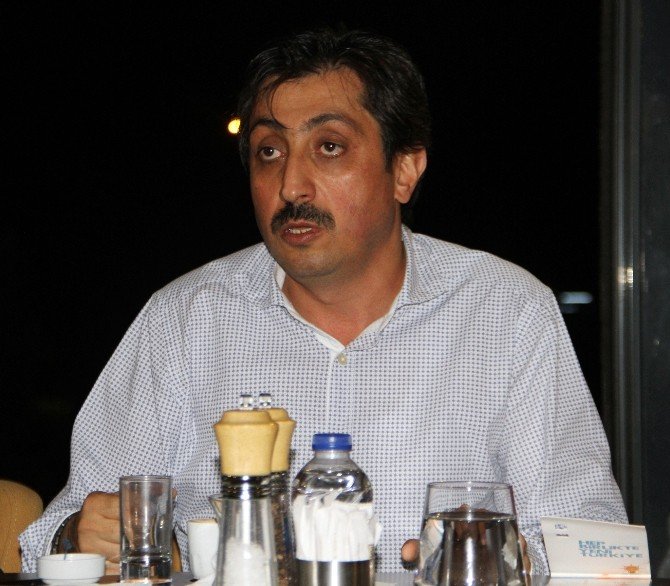 Ak Partili Ekmen: “Ücretsiz İnternet Tüm Gençleri Çok Heyecanlandırdı”