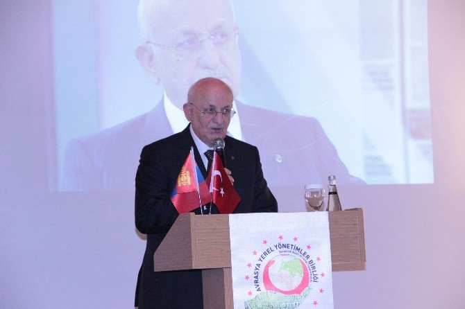 Ak Partili Kahraman: “Sivil Toplum Devam Etmeli, Devlet Elinden Gelen Güçle Desteklemeli ”
