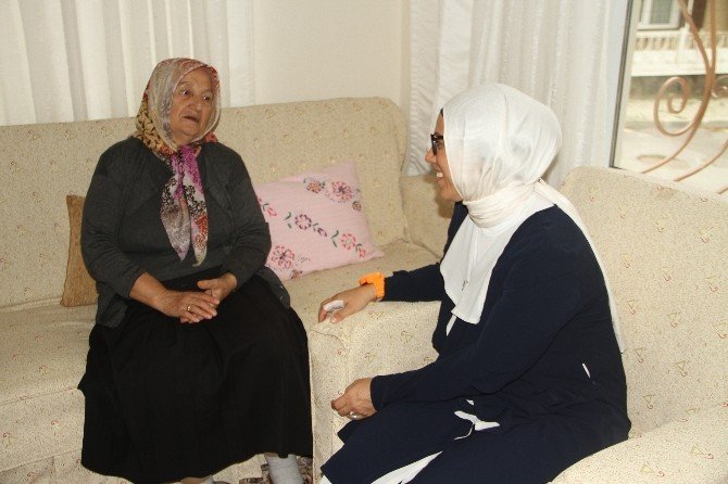 Ak Partili Ravza Kavakçı Kan, Seçim Çalışmalarına Büyükada’da Devam Etti