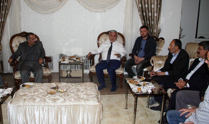 Ak Partili Metiner: “Demirtaş Kandil’in Türkiye’deki Siyasi Şubesi, Pyd’de Suriye’deki Kolu”