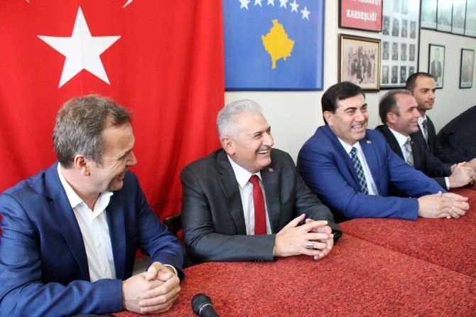 Binali Yıldırım’dan Bayrak Çıkışı