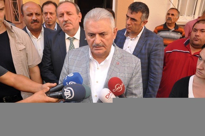 Binali Yıldırım Şehit Ailesini Ziyaret Etti