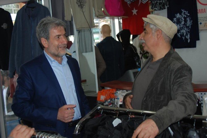 Ak Parti Malatya Milletvekili Nurettin Yaşar, Çalışmalarına Devam Ediyor