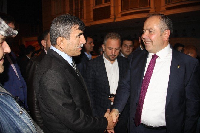 Ak Parti’li Dalkılıç: “Cumhuriyeti Korumaktan Bahsedenler Önce Cumhurbaşkanı’na Saygı Duymalı”
