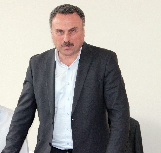 Ak Partili Hasan Sert, Ataşehir’de Sivil Toplum Kuruluşlarını Ziyaret Etti