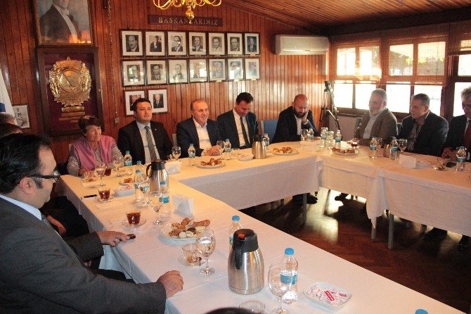 Ak Parti Milletvekili Babuşcu, Kadıköy’de Mali Müşavirler İle Bir Araya Geldi