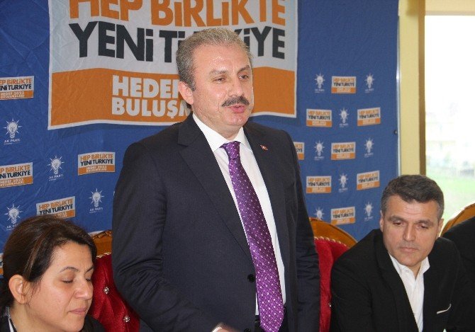 Ak Partili Şentop, Büyükçekmece’de Yerel Medya Temsilcileriyle Buluştu
