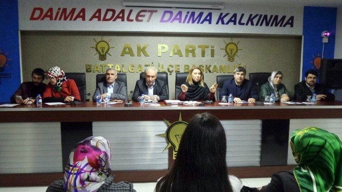 Ak Parti Malatya Milletvekili Öznur Çalık