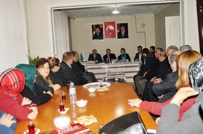 Ak Parti Taşköprü’de Kaynaşma Toplantısı Düzenledi