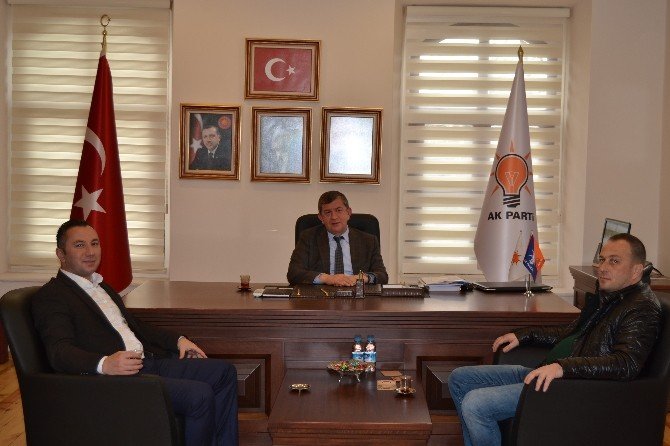 Ak Partili Çelenk’ten, Başkan Revi’ye Ziyaret
