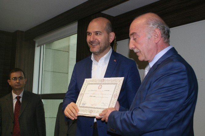 Ak Parti Trabzon Milletvekilleri Mazbatalarını Aldı